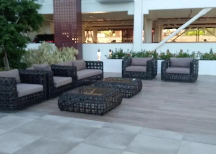 Euroasian Royal Oceancrest Mactan Sudtungan